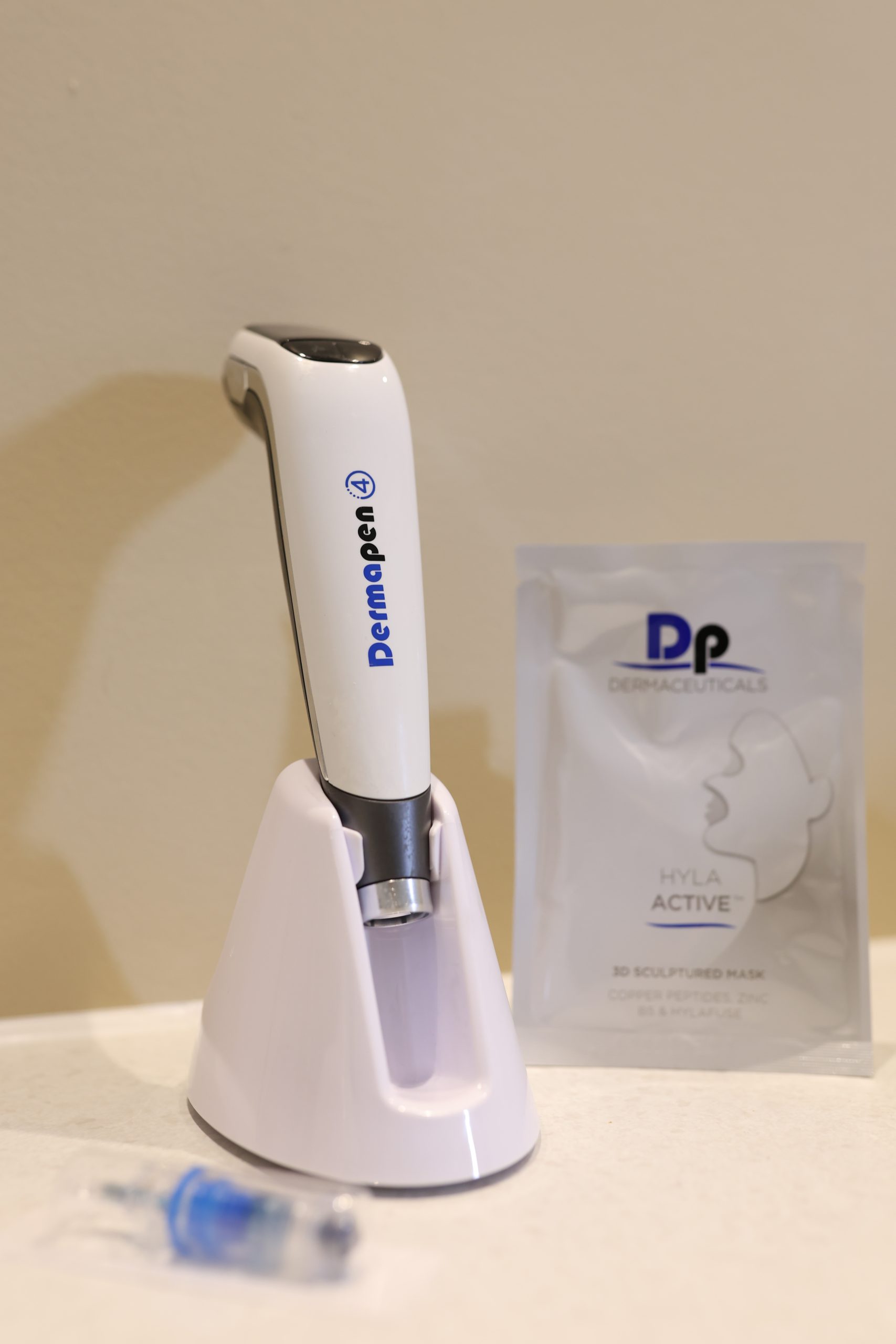 Dermapen 4 device