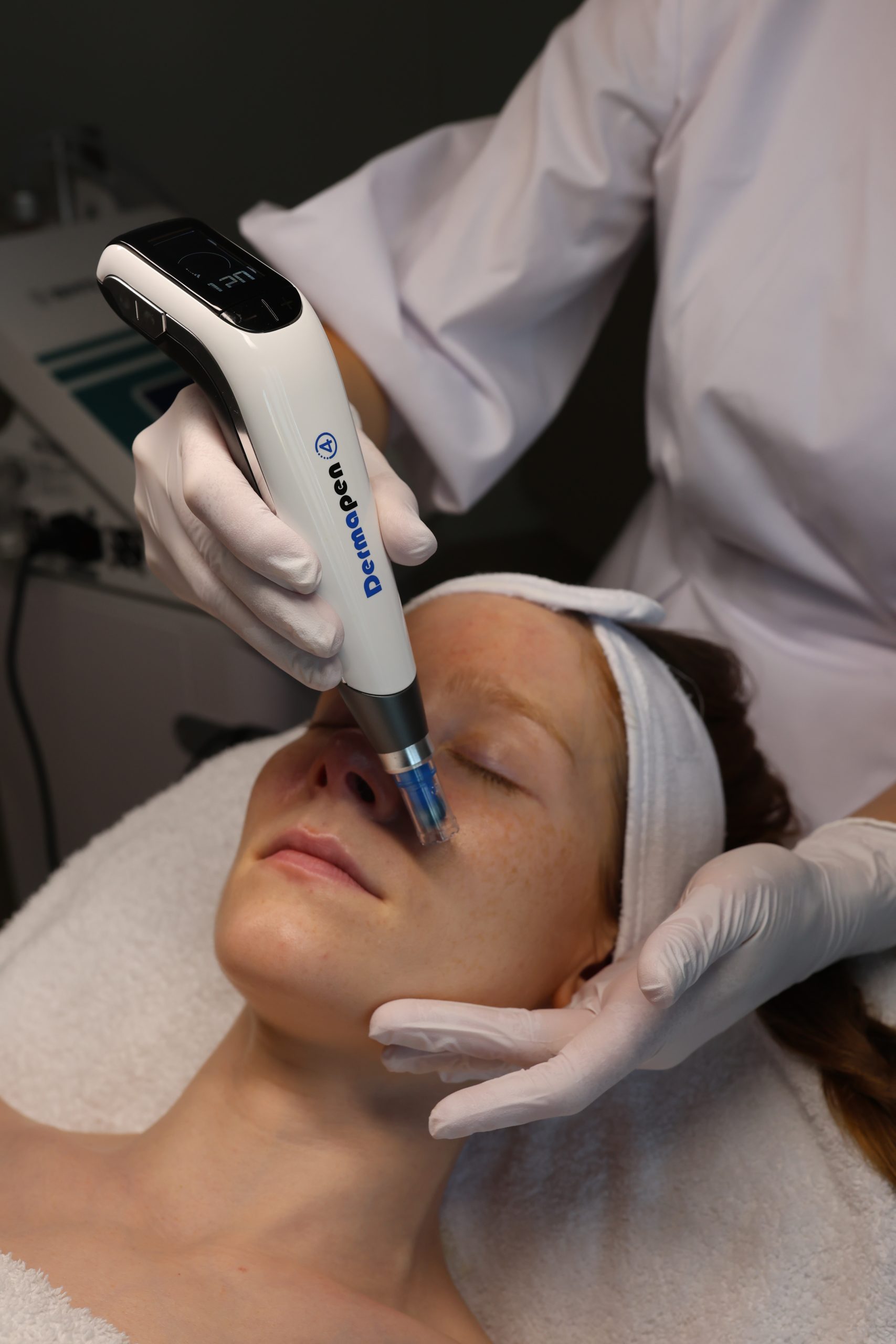 Skin Gallery Amsterdam consultation and treatment environment